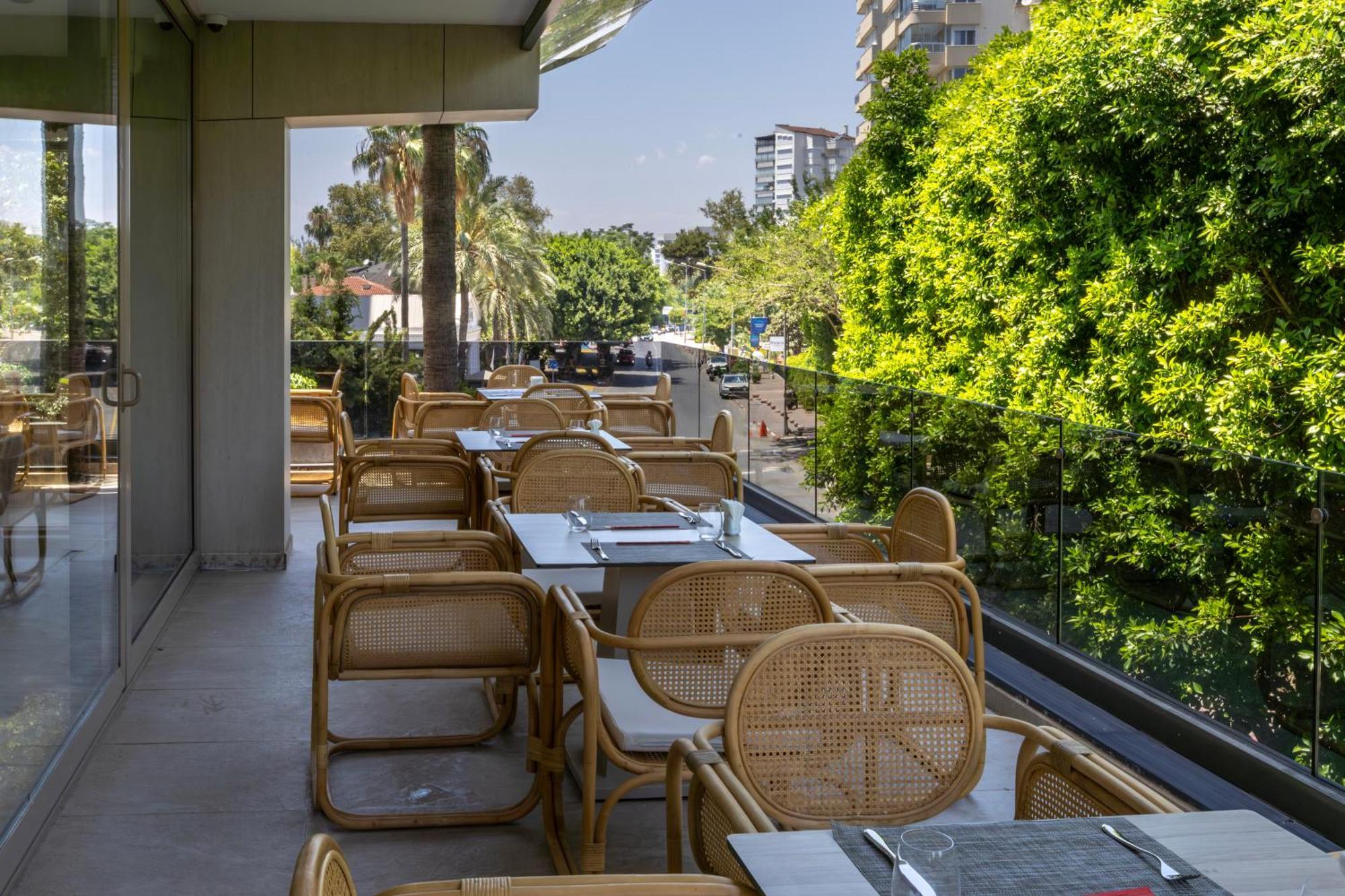 Delta Hotels By Marriott Antalya Lara - Adult Only Экстерьер фото